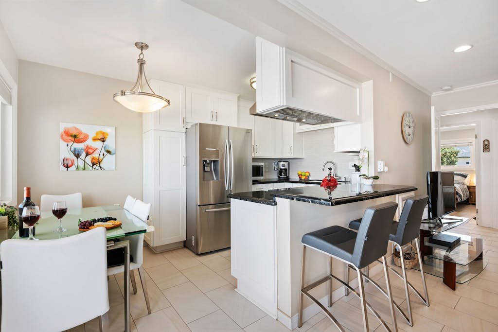 Beachfront End Unit | Ocean Views, Remodeled Kitchen & Steps to the Sand