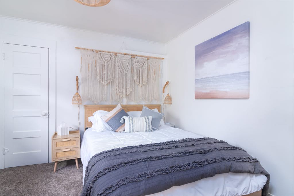 Little Buoy! Walk to the Beach from This Petite 1-Bedroom Getaway