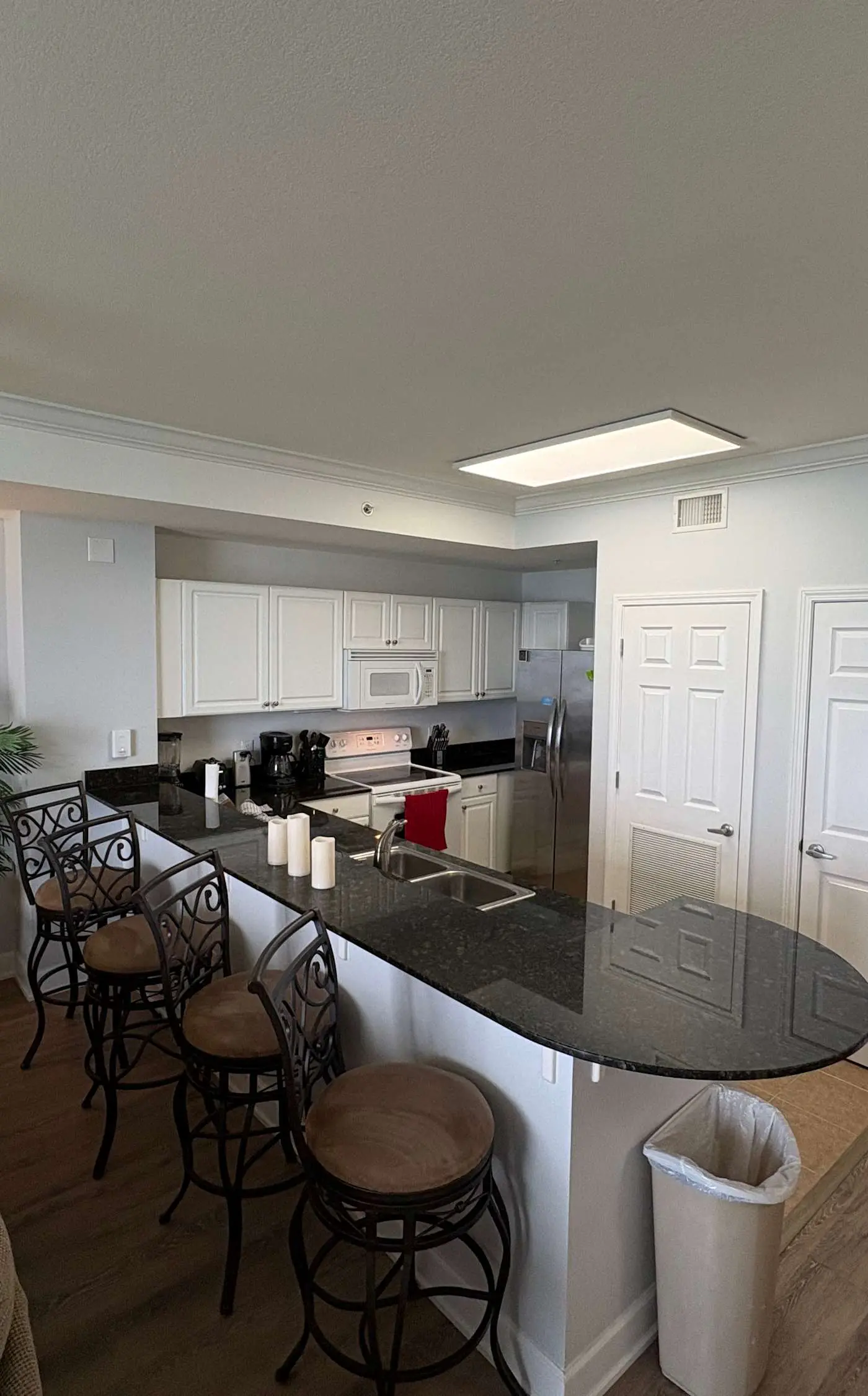 Oceanfront Condo with Shared Pool, Hot Tub, & Gym 