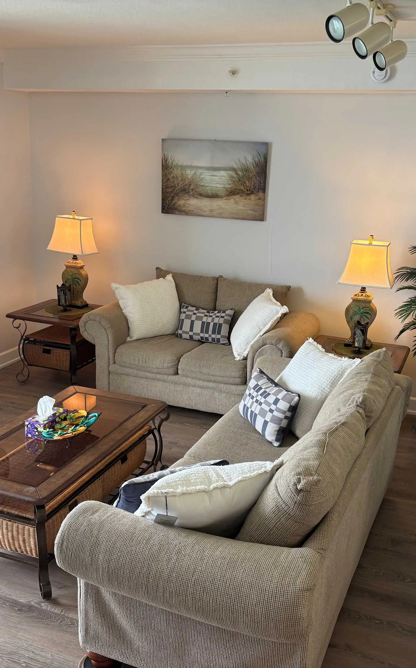 Oceanfront Condo with Shared Pool, Hot Tub, & Gym 