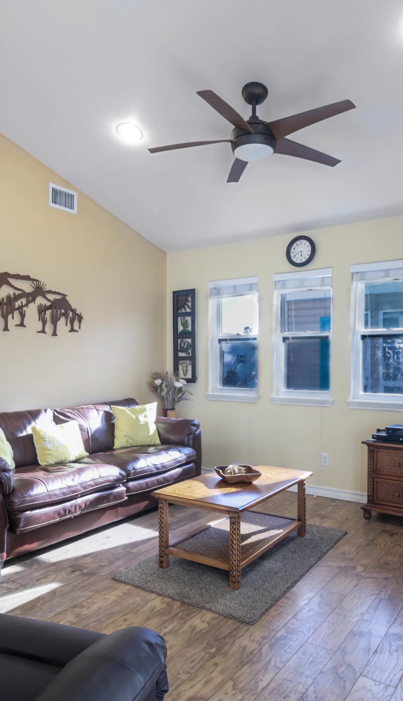 Coastal Breeze - Waterfront, Pools, Golf, Tennis