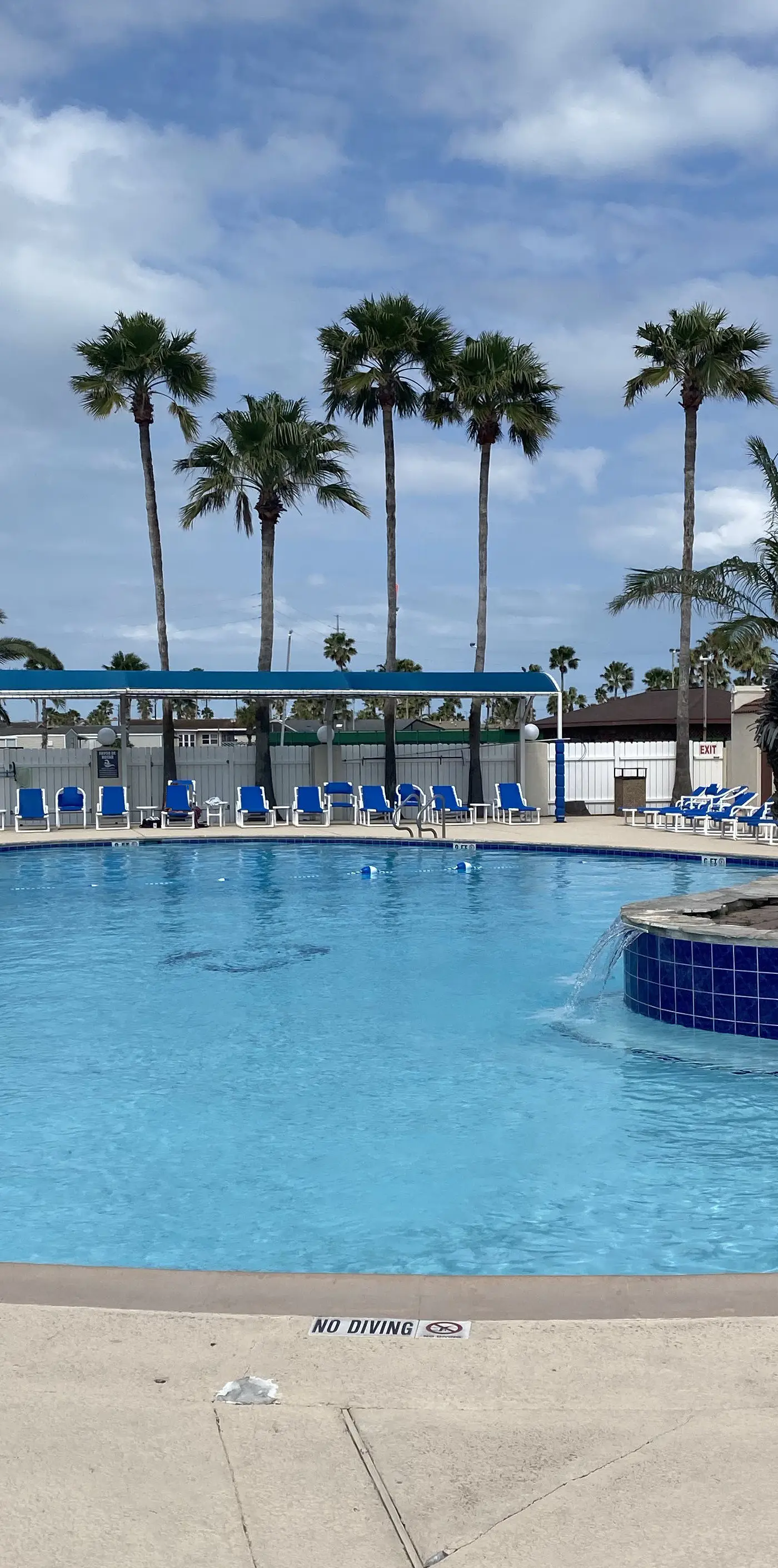 Coastal Breeze - Waterfront, Pools, Golf, Tennis