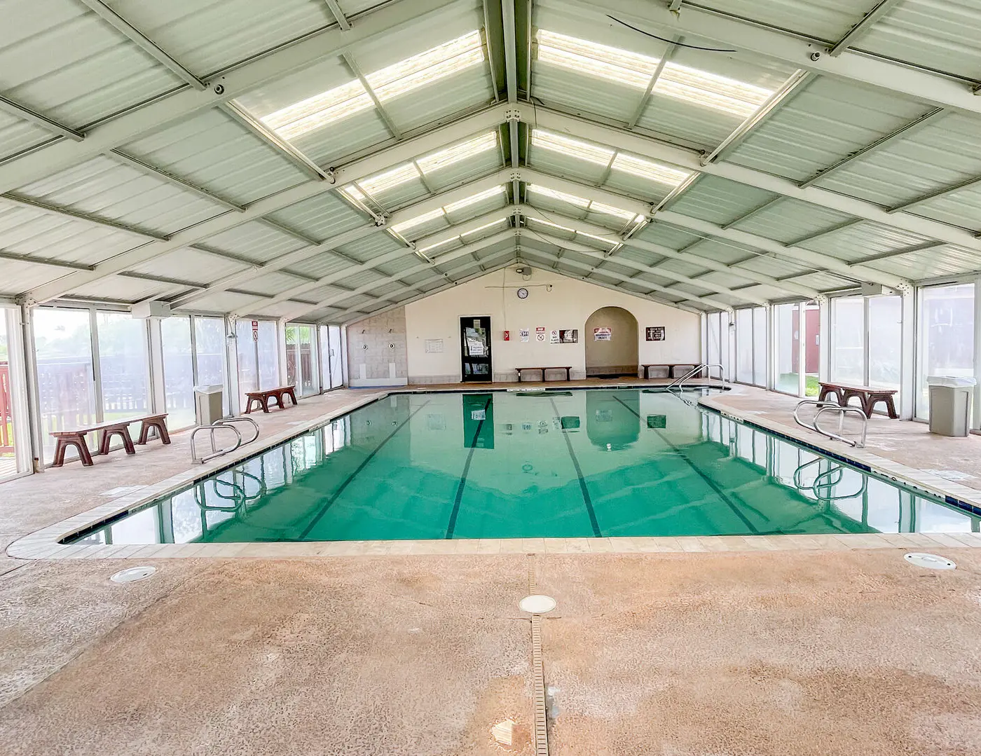Waterfront Oasis - Bay Views, Pool, Golf, Tennis