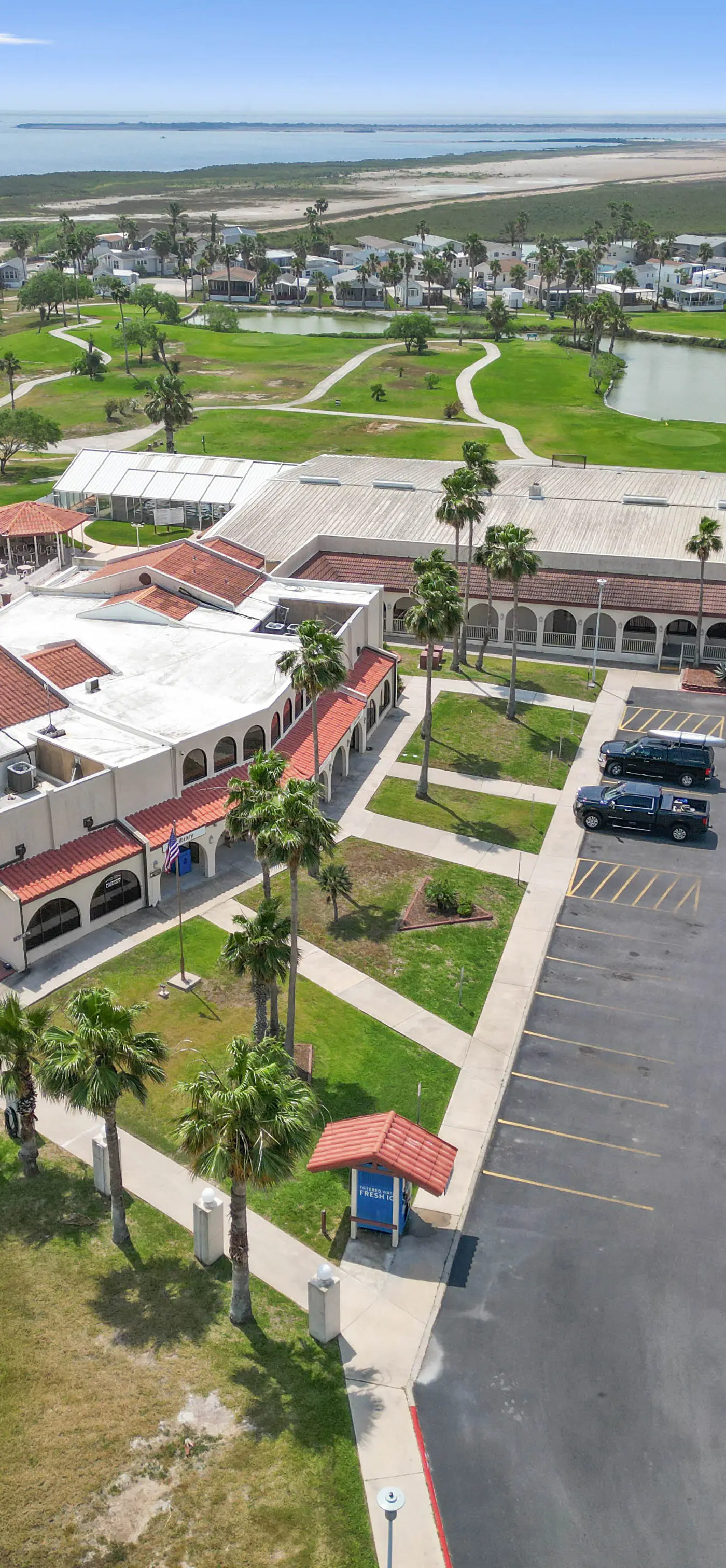 Waterfront Oasis - Bay Views, Pool, Golf, Tennis