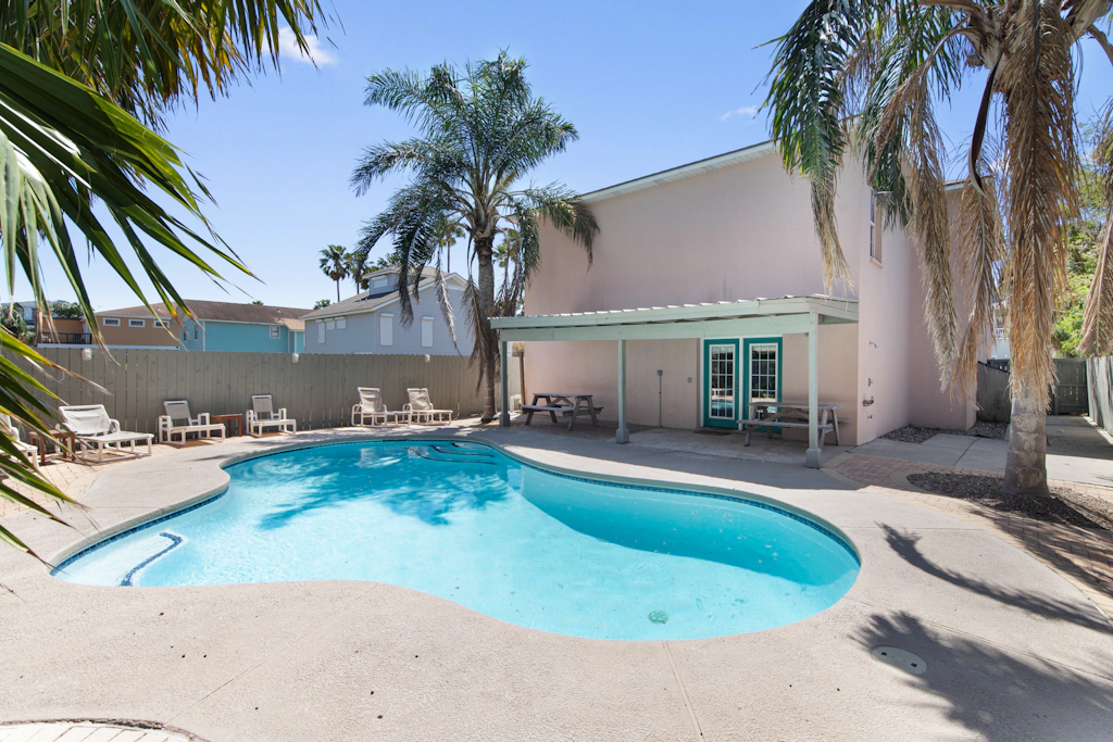 Ocean Overlook - Private Pool, Sleeps 16