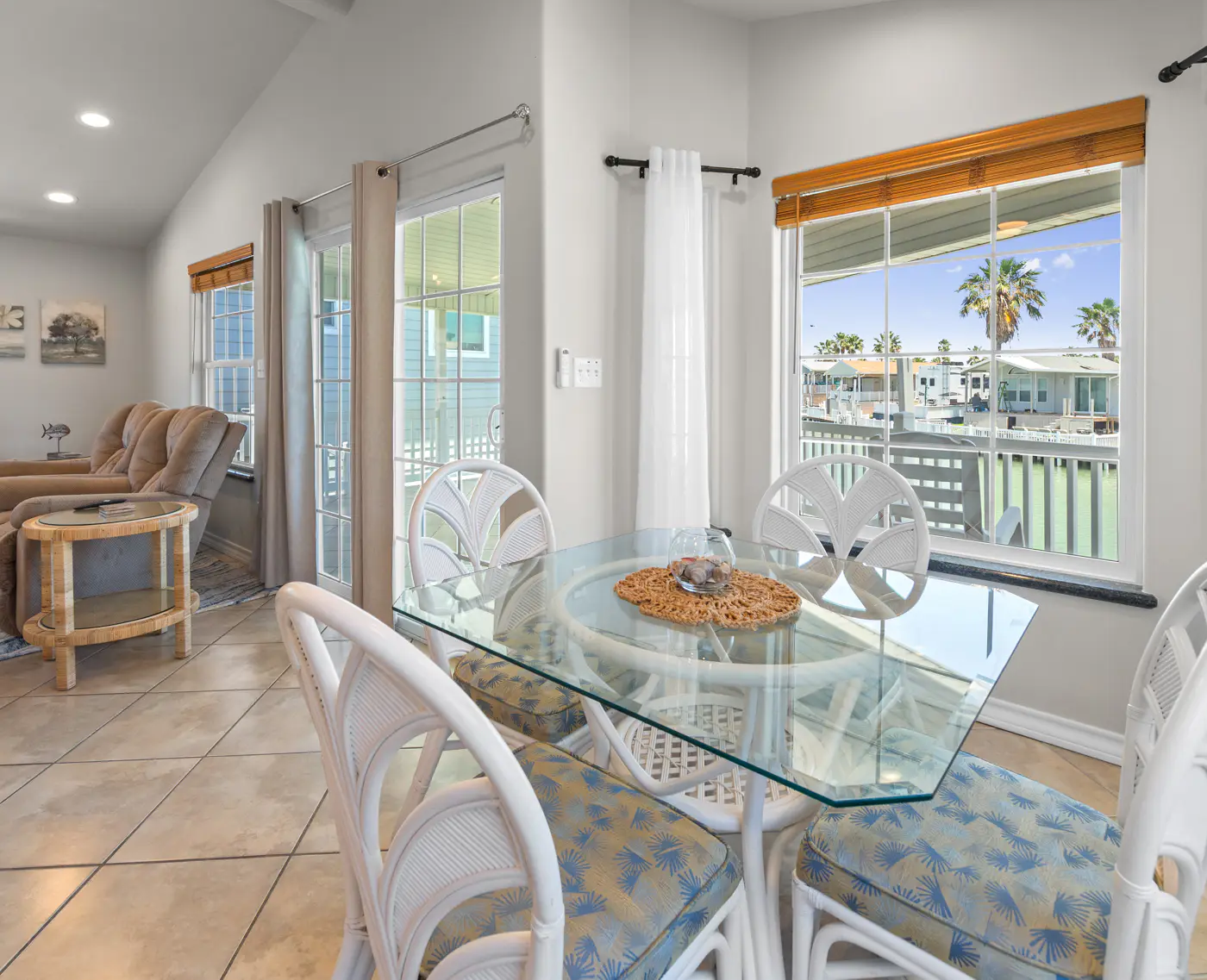 Sundial Circle - Waterfront, Pools, Golf, Tennis
