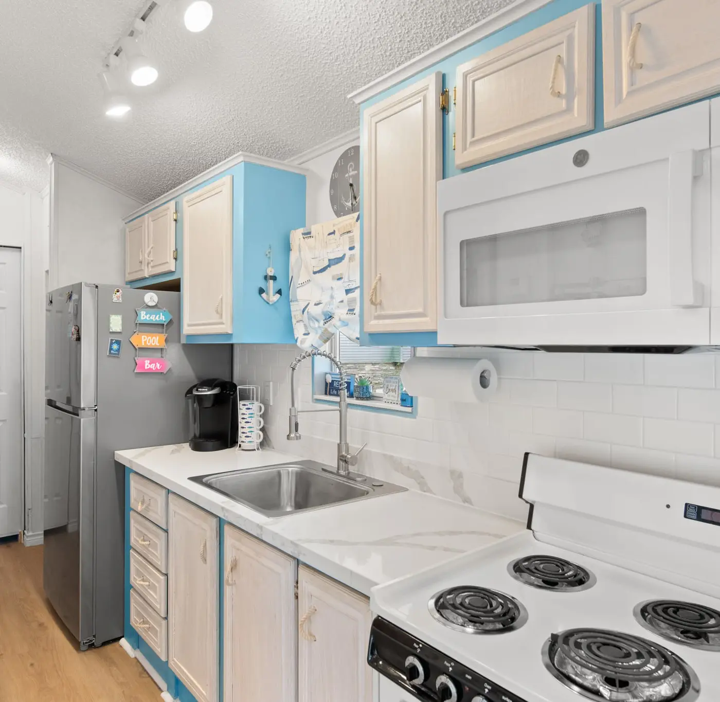 Blue Paradise - Pools, Golf, Deck, Pet Friendly
