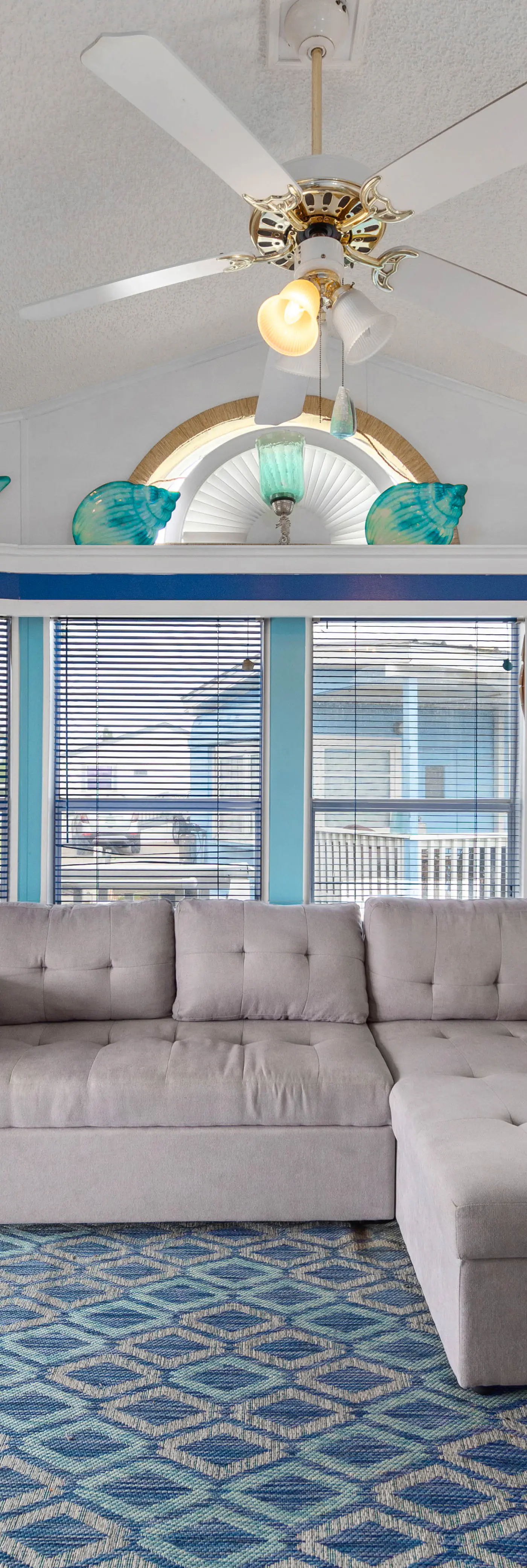 Blue Paradise - Pools, Golf, Deck, Pet Friendly