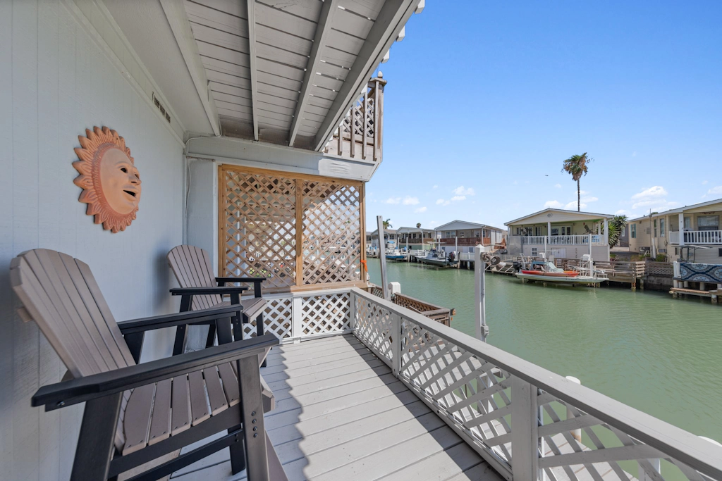 Lazy Days Sea Cottage - Waterfront, Pools, Golf