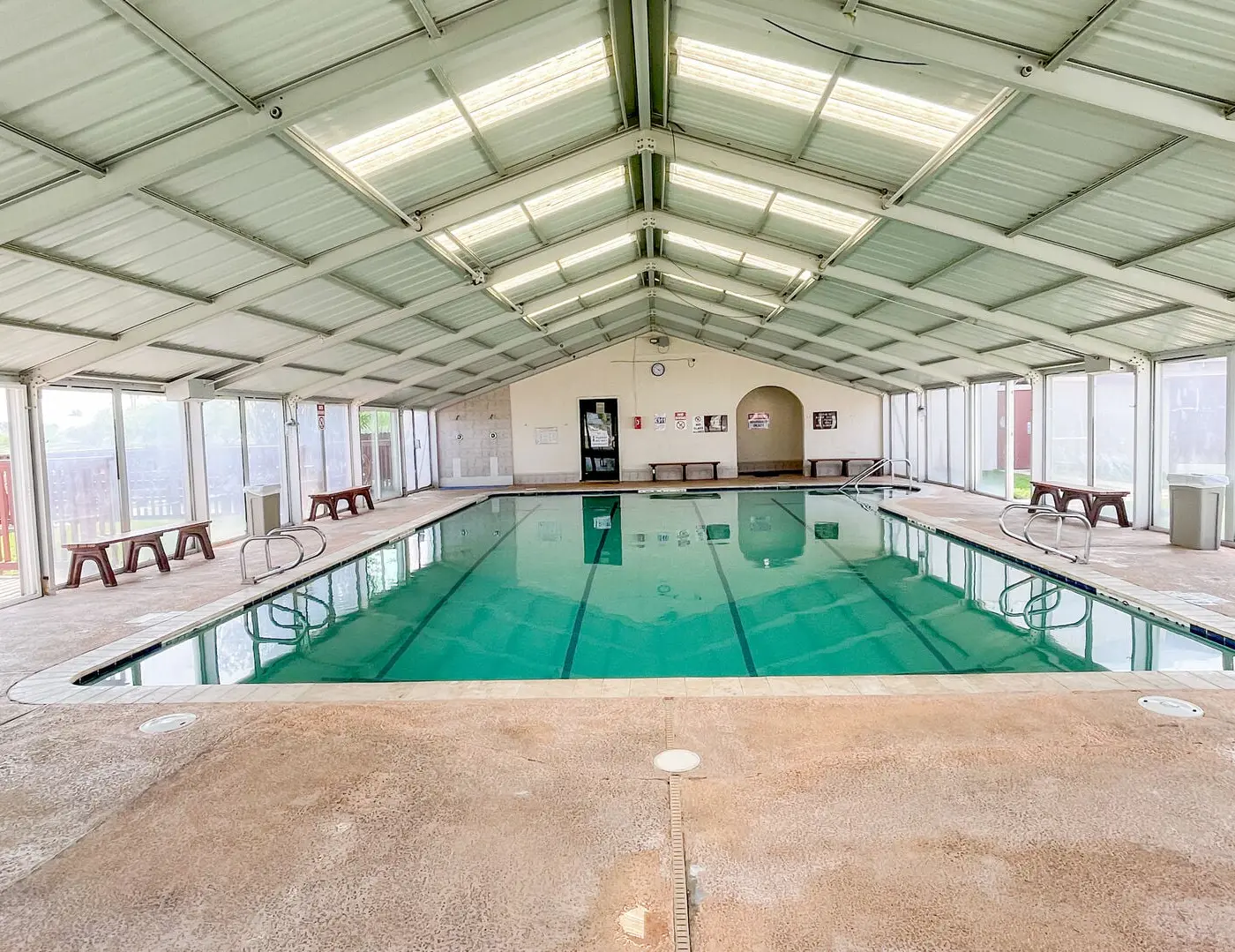 Mermaid Manor - Waterfront, Sleeps 6, Pools, Golf