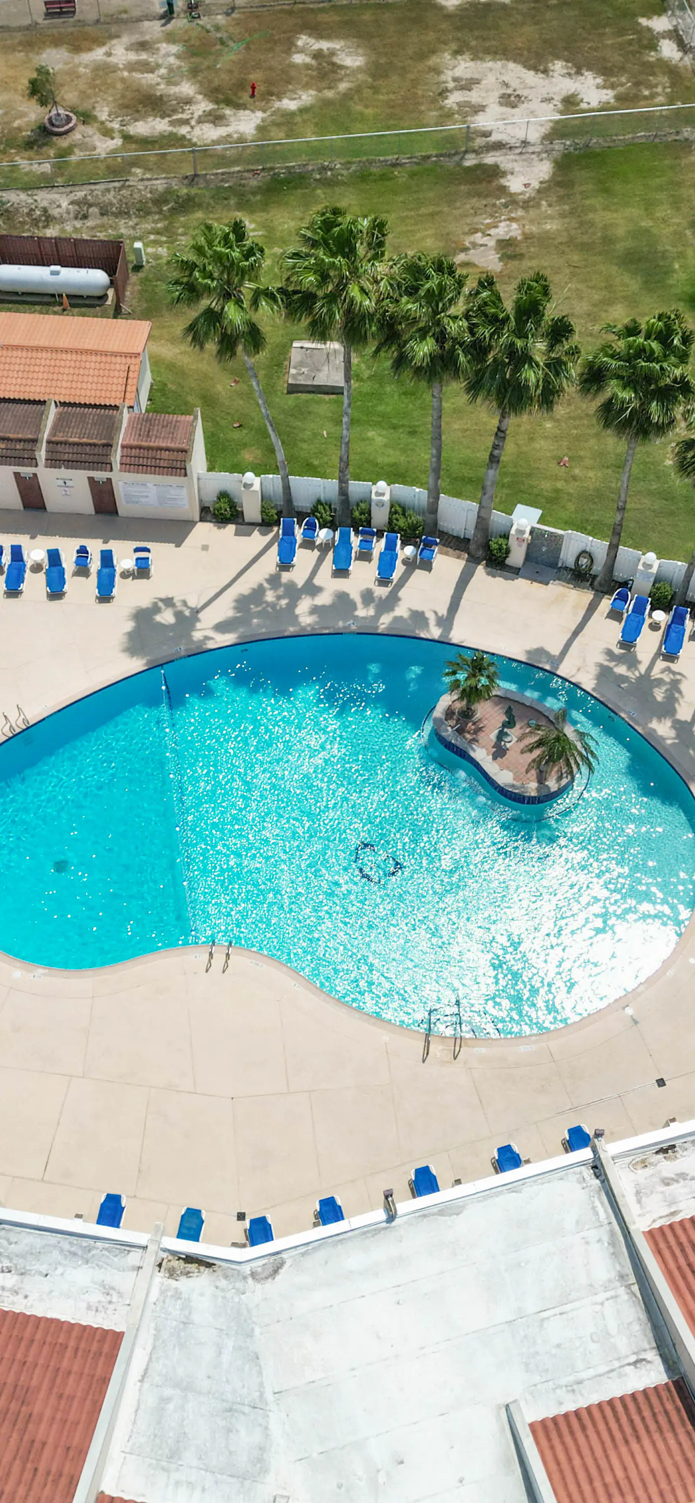 Mermaid Manor - Waterfront, Sleeps 6, Pools, Golf