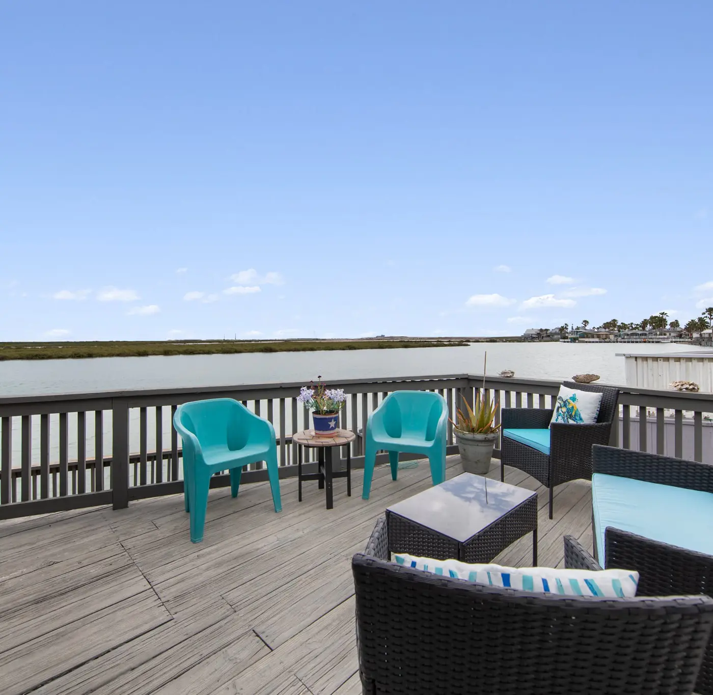 Little Launch - Waterfront, SpaceX Views, Pools