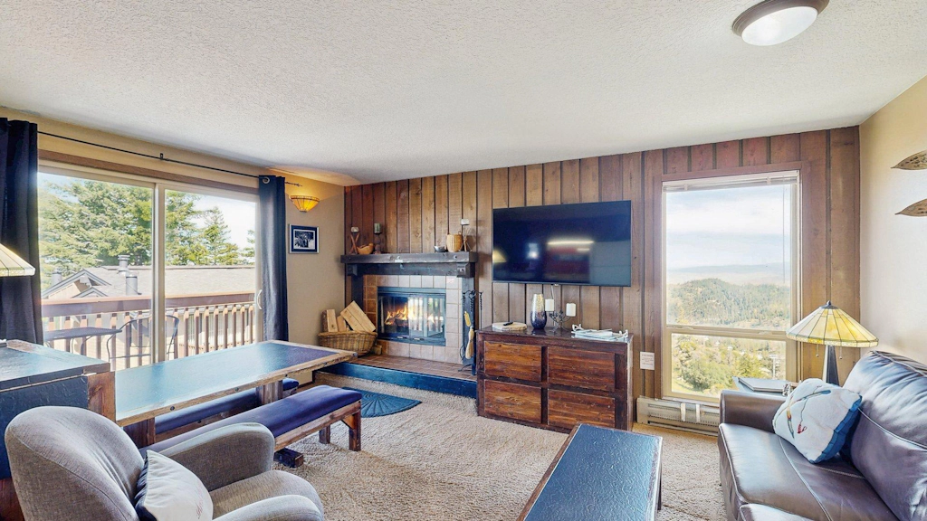 Bogus Basin Ski Condo | Walk to the Lifts