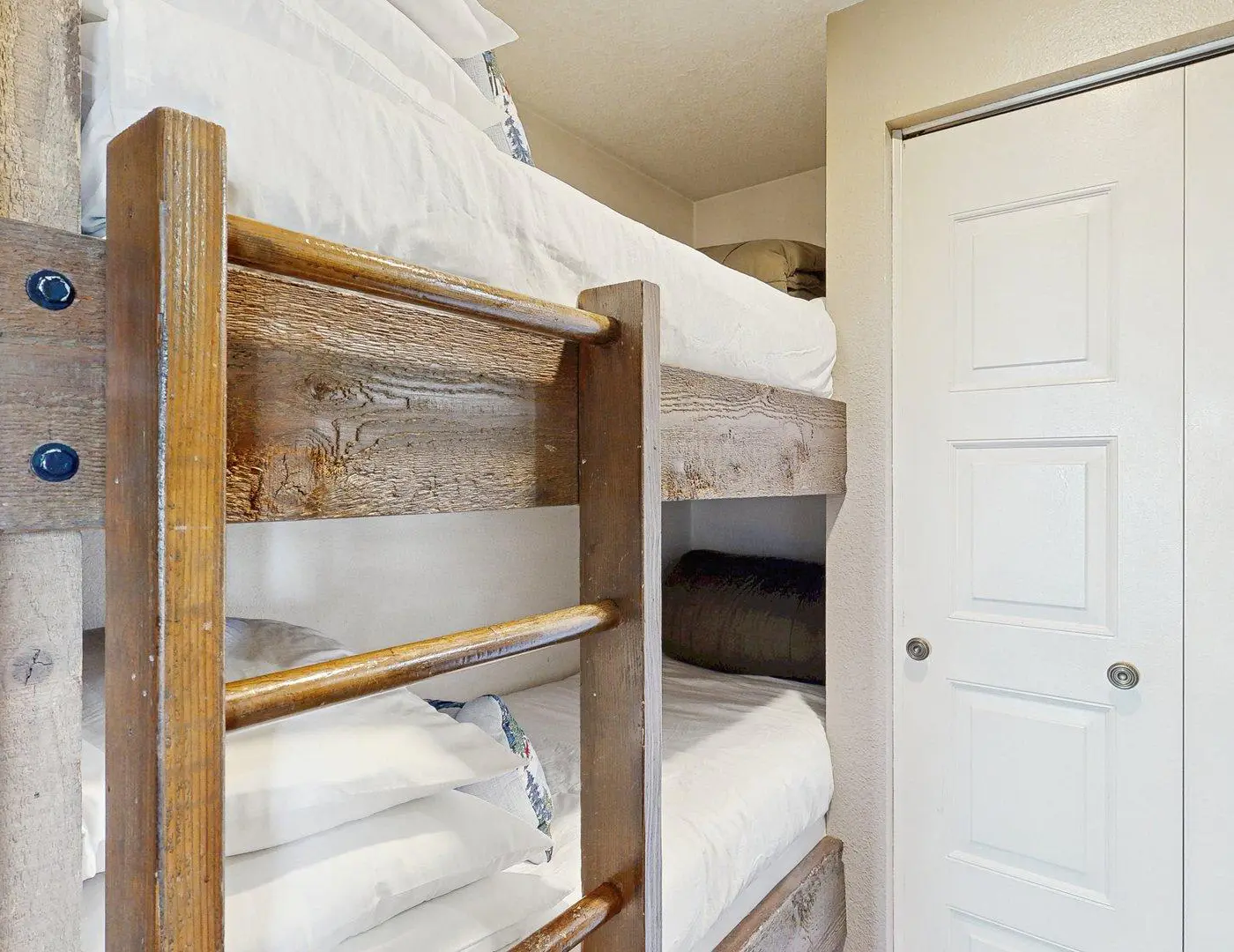 Bogus Basin Ski Condo | Walk to the Lifts