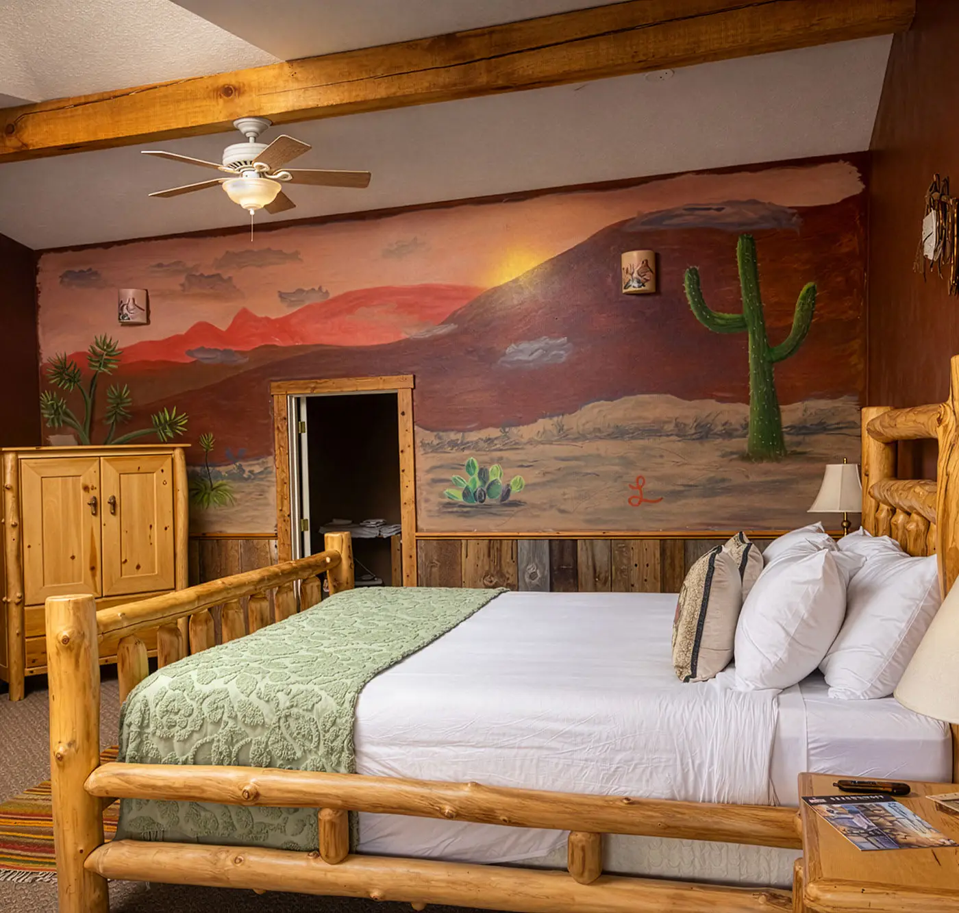 The Inn of Escalante - Private King Room