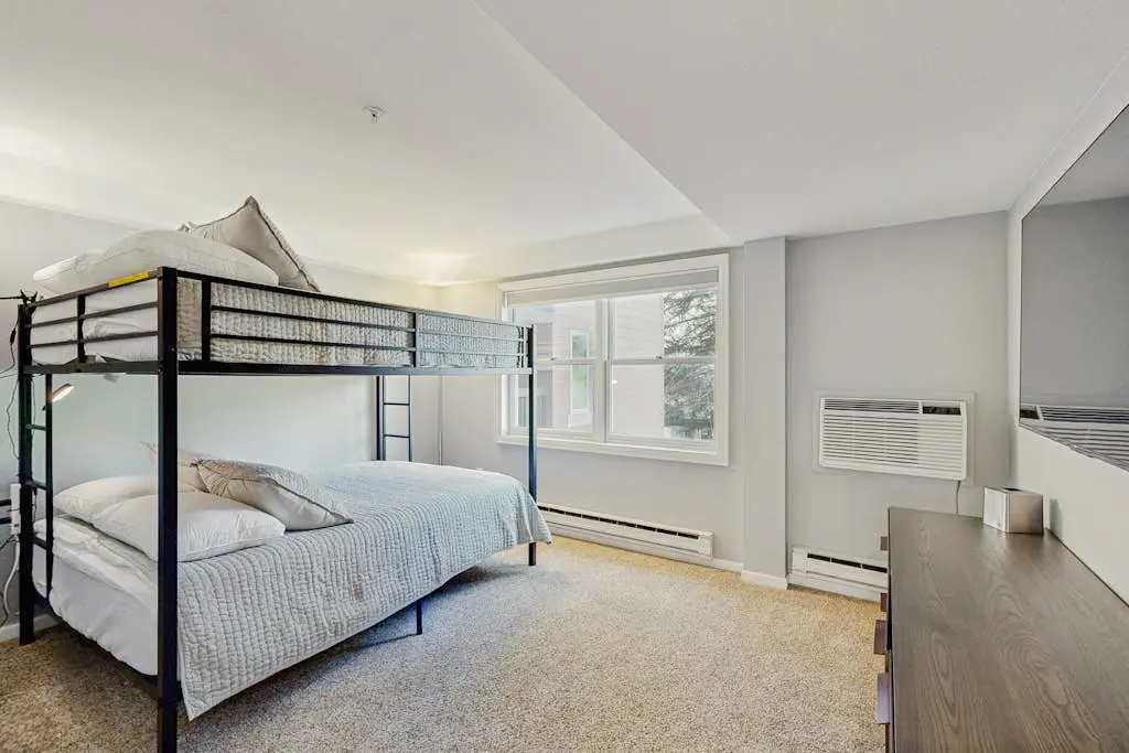 Torian Plum Plaza 308