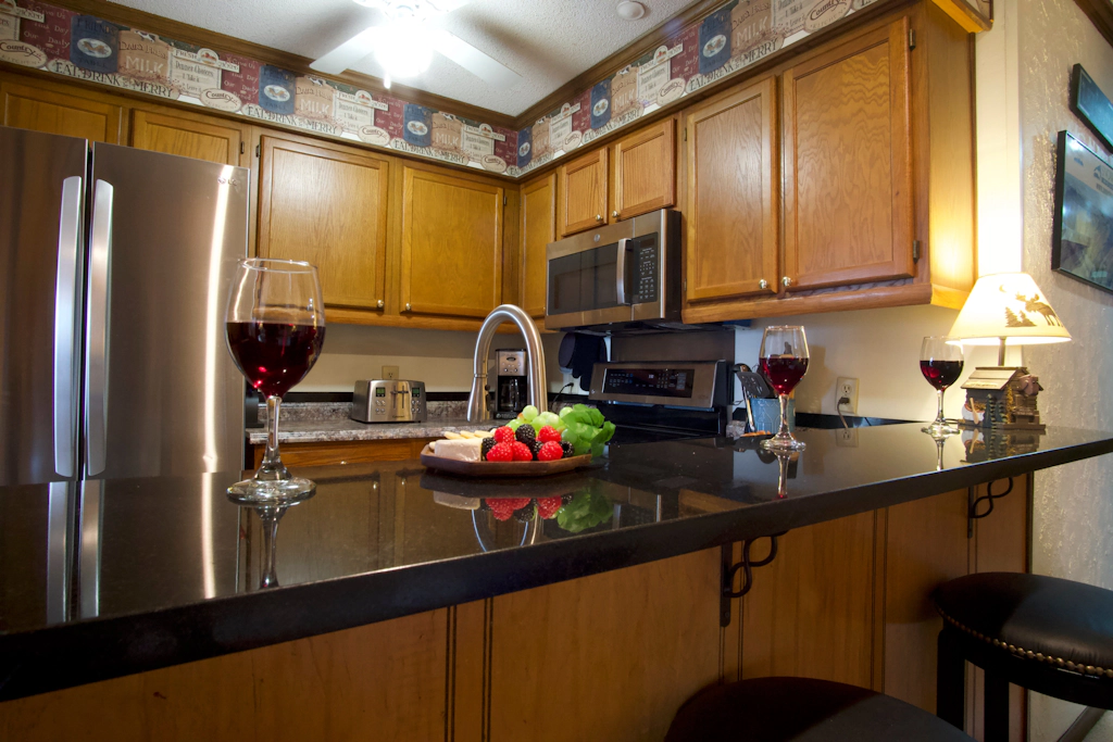3 Br: Summit 308 C