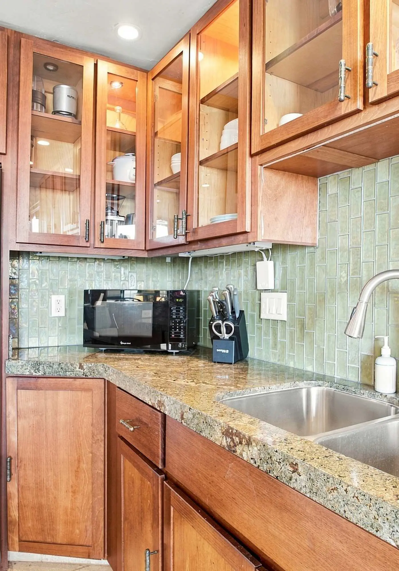 Kuhio Shores 407