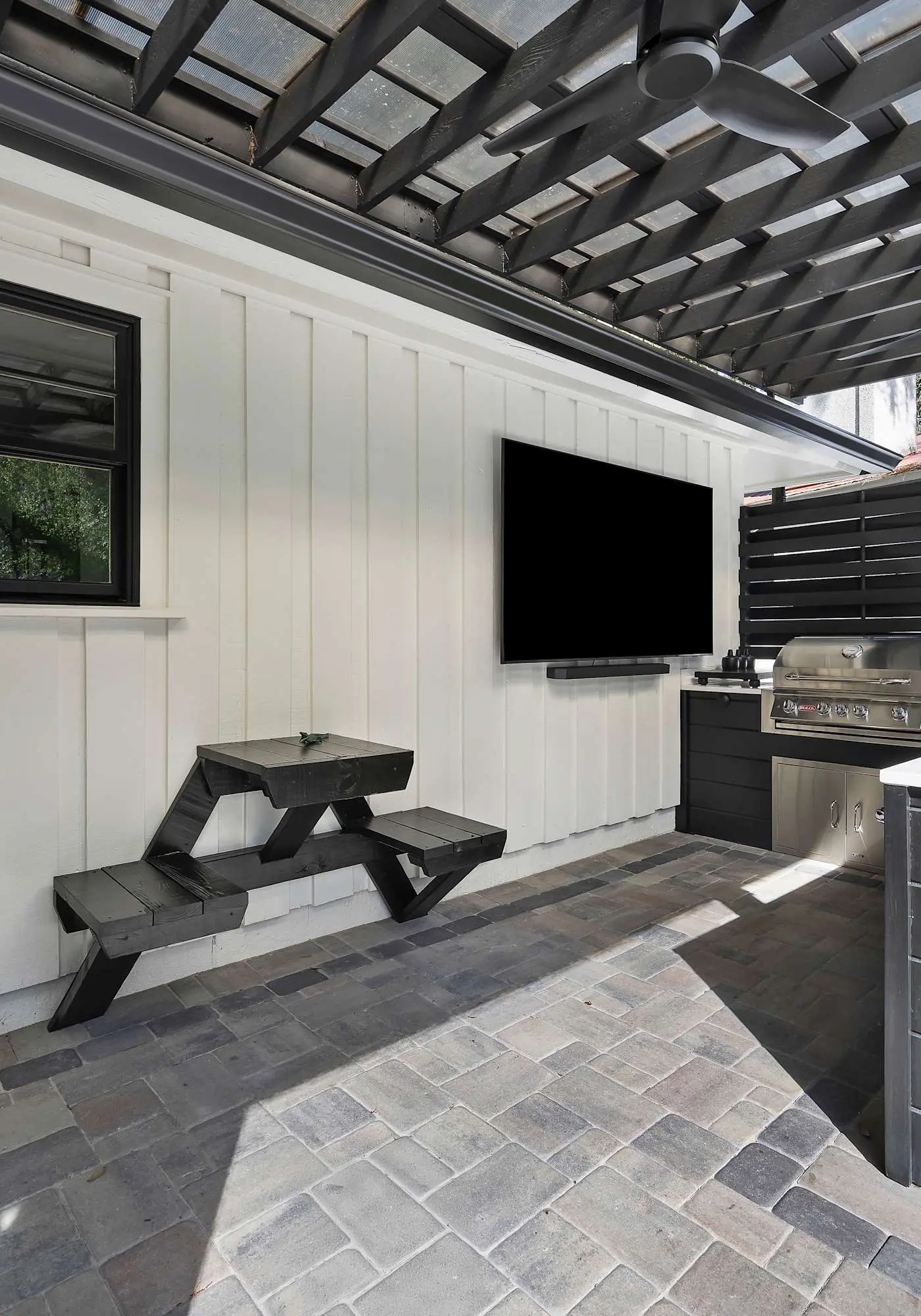 Prime Location Dream Home Outdoor Oasis & Pool