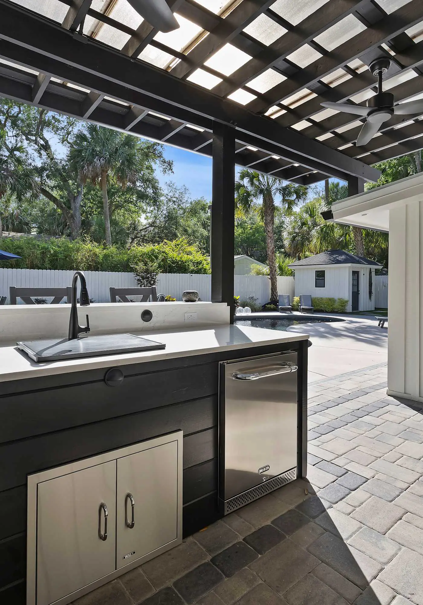 Prime Location Dream Home Outdoor Oasis & Pool