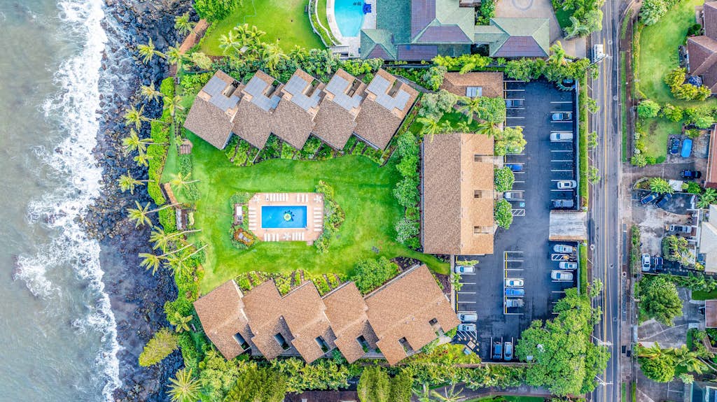 Lovely oceanfront oasis with pool, grills & patio