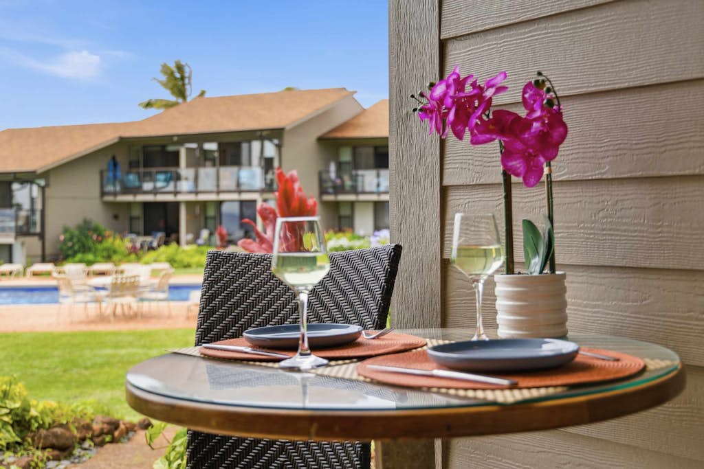 Lovely oceanfront oasis with pool, grills & patio