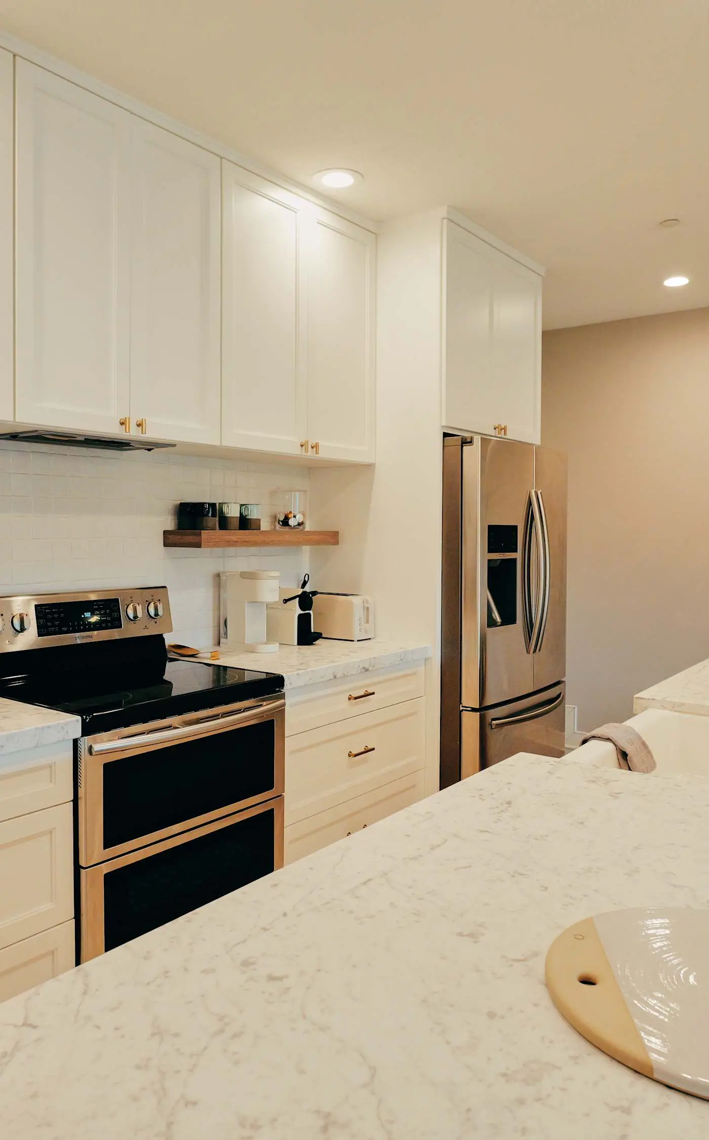 3 BR Penthouse, Lake Views, Near Gozzer