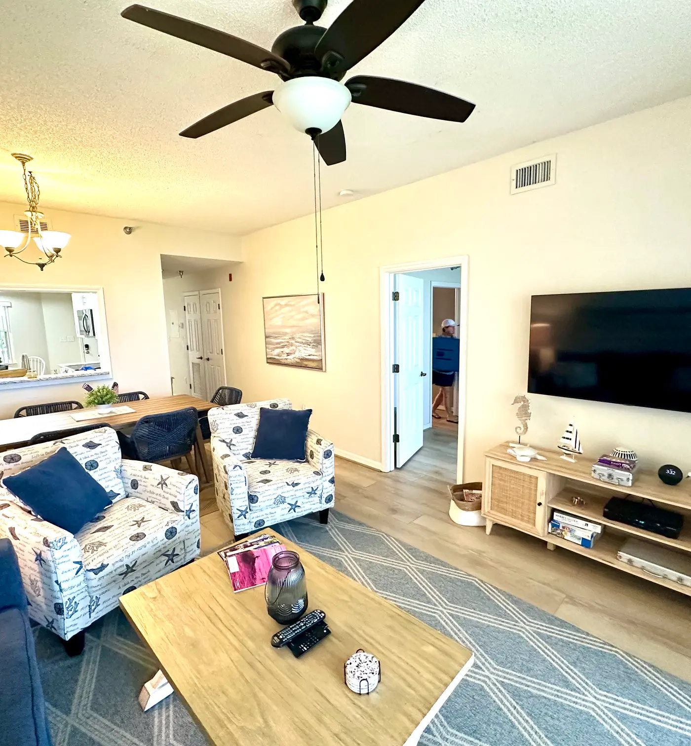 Surf Club 1307