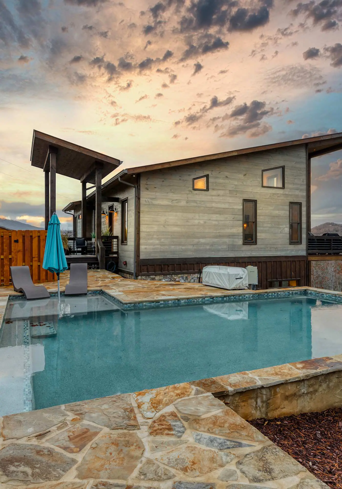  Luxury Blue Ridge Cabin • Pool, Hot Tub, Views