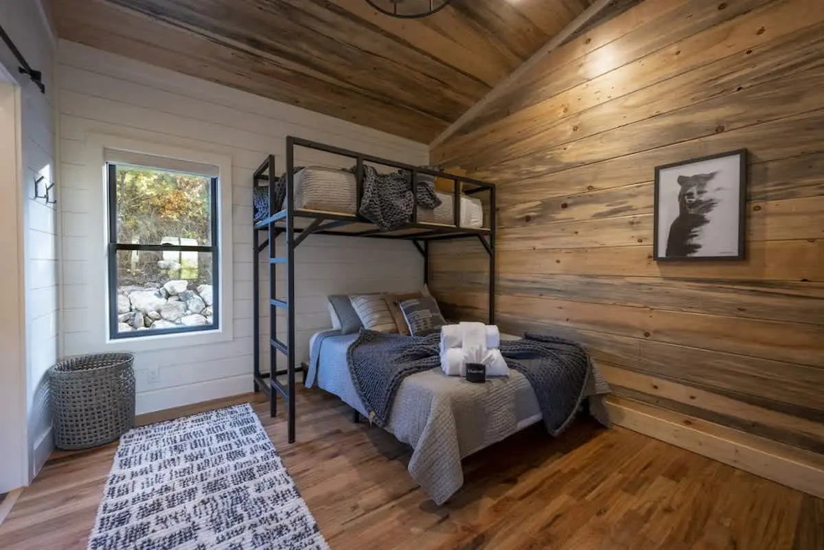 Broken Bow Cabin: Hot Tub, Fire Pit & Mountain Views
