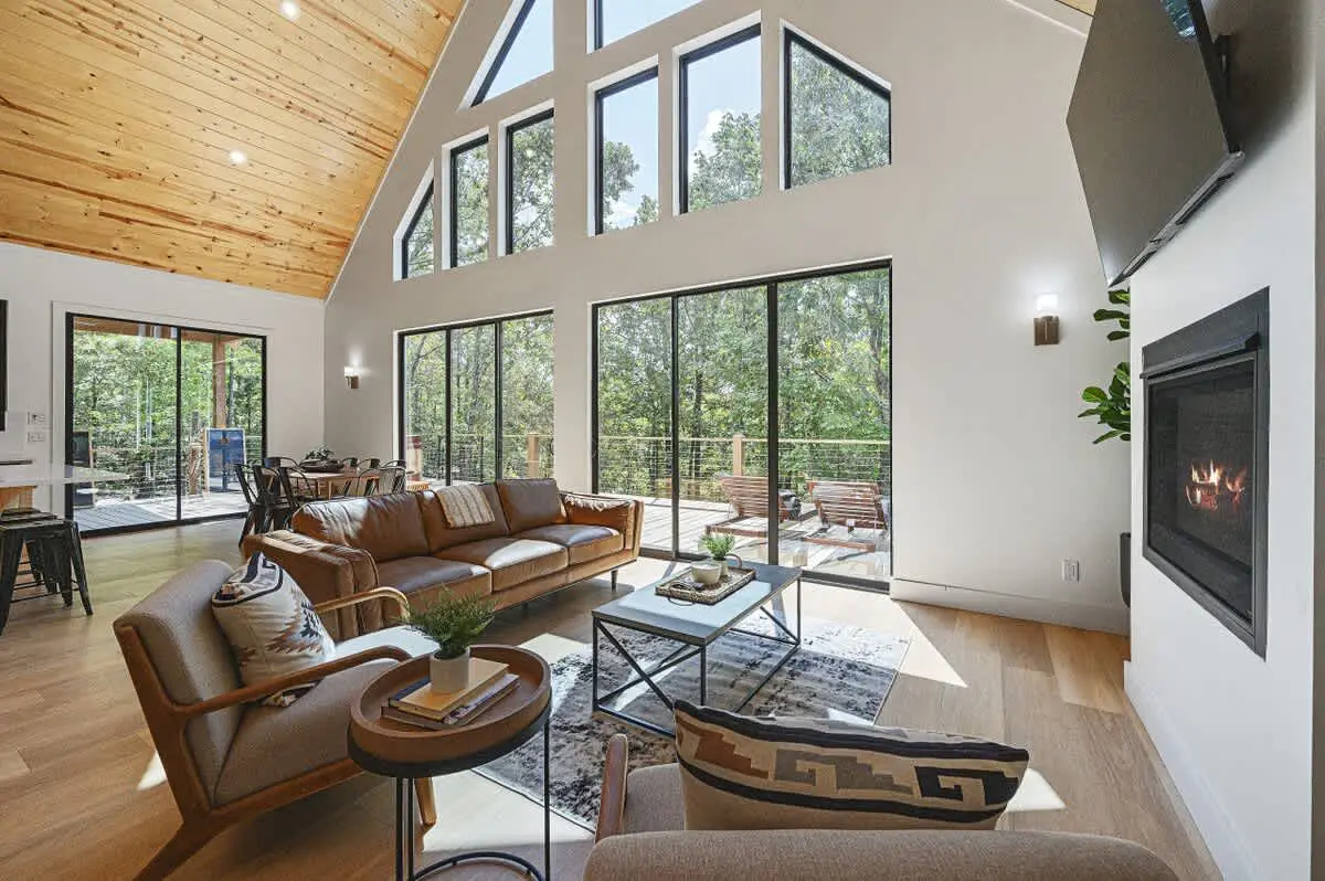 Luxury A-Frame - Firepit - Hot Tub - Broken Bow