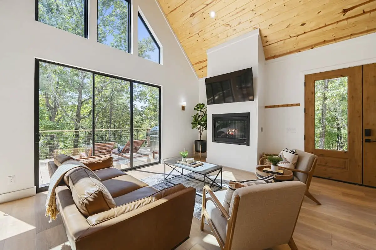Luxury A-Frame - Firepit - Hot Tub - Broken Bow