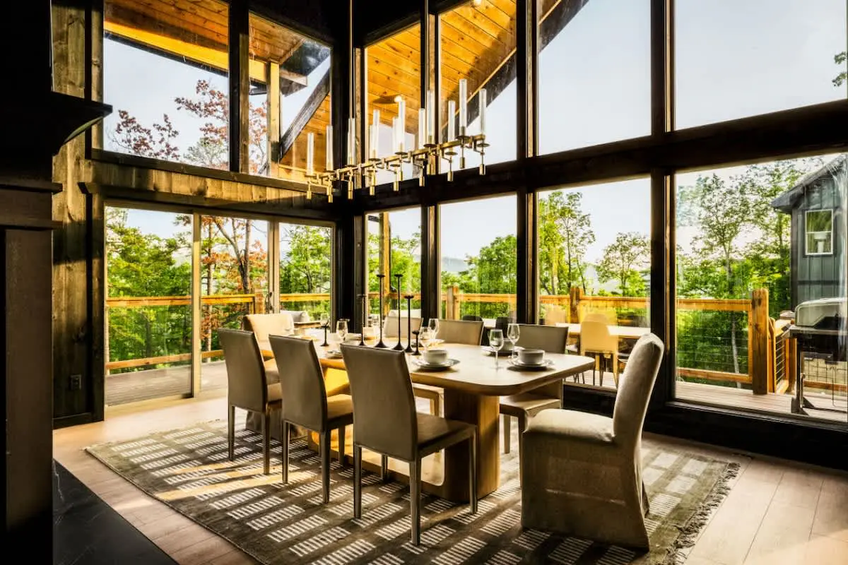 Smoky Mountains Cabin: Private Pool, Theater &