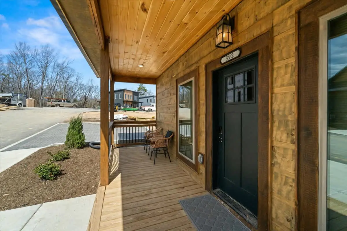 Smokies Cabin Escape: Hot Tub, Fireplaces,