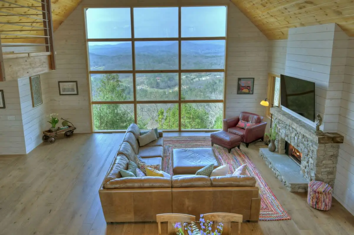 Luxury 5BR Cabin | Hot Tub & Mtn Views | Secluded