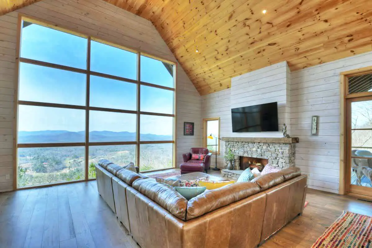 Luxury 5BR Cabin | Hot Tub & Mtn Views | Secluded