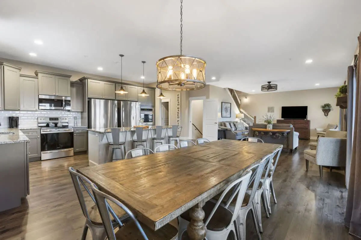 Luxury Lakeview Retreat | Indoor Pool & Hot Tub
