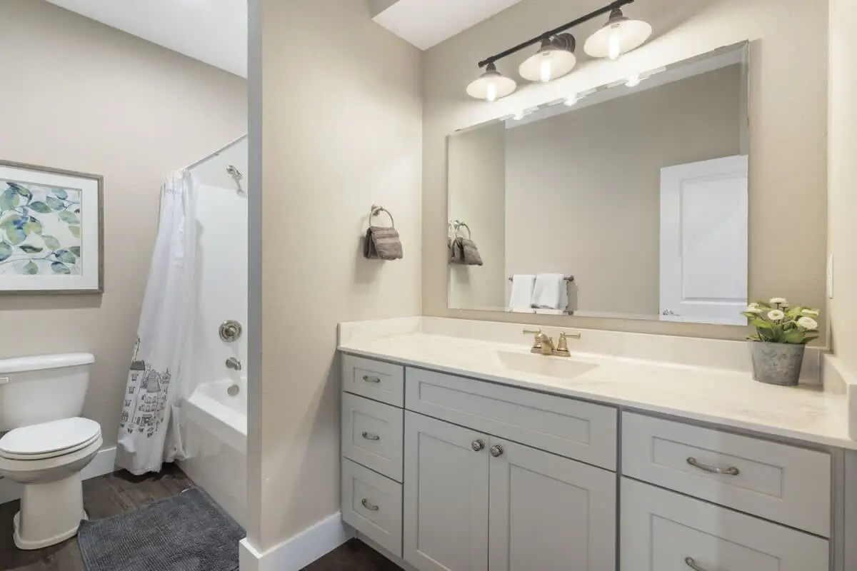 Luxury Lakeview Retreat | Indoor Pool & Hot Tub