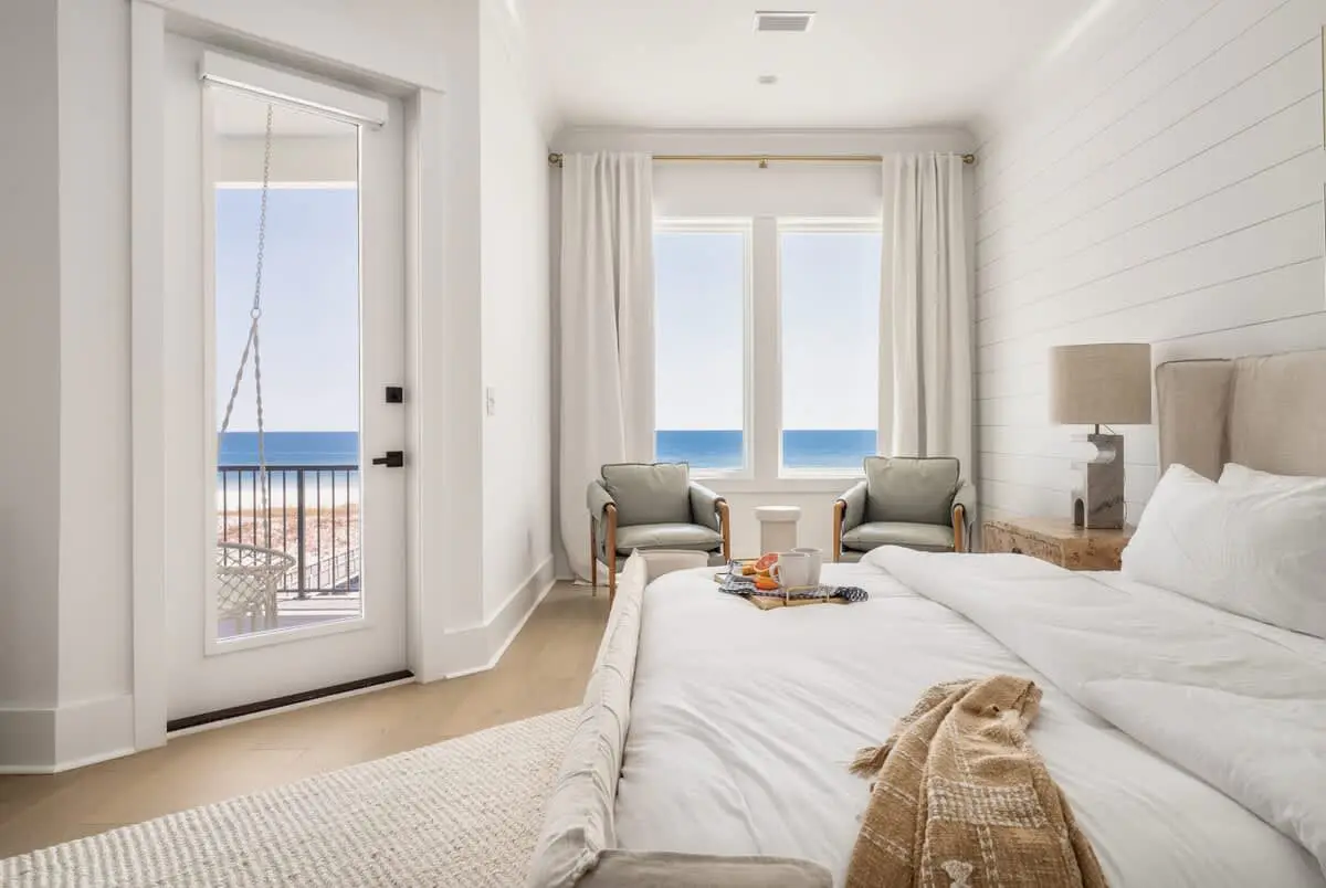  Whitecap Gulf Front 6BR Beach & Pool Gem