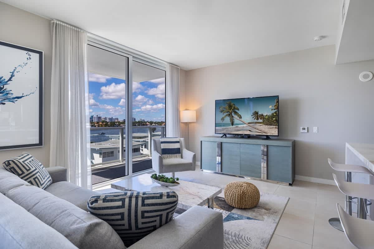 Luxury Beach Condo | Pool, Gym & Balcony