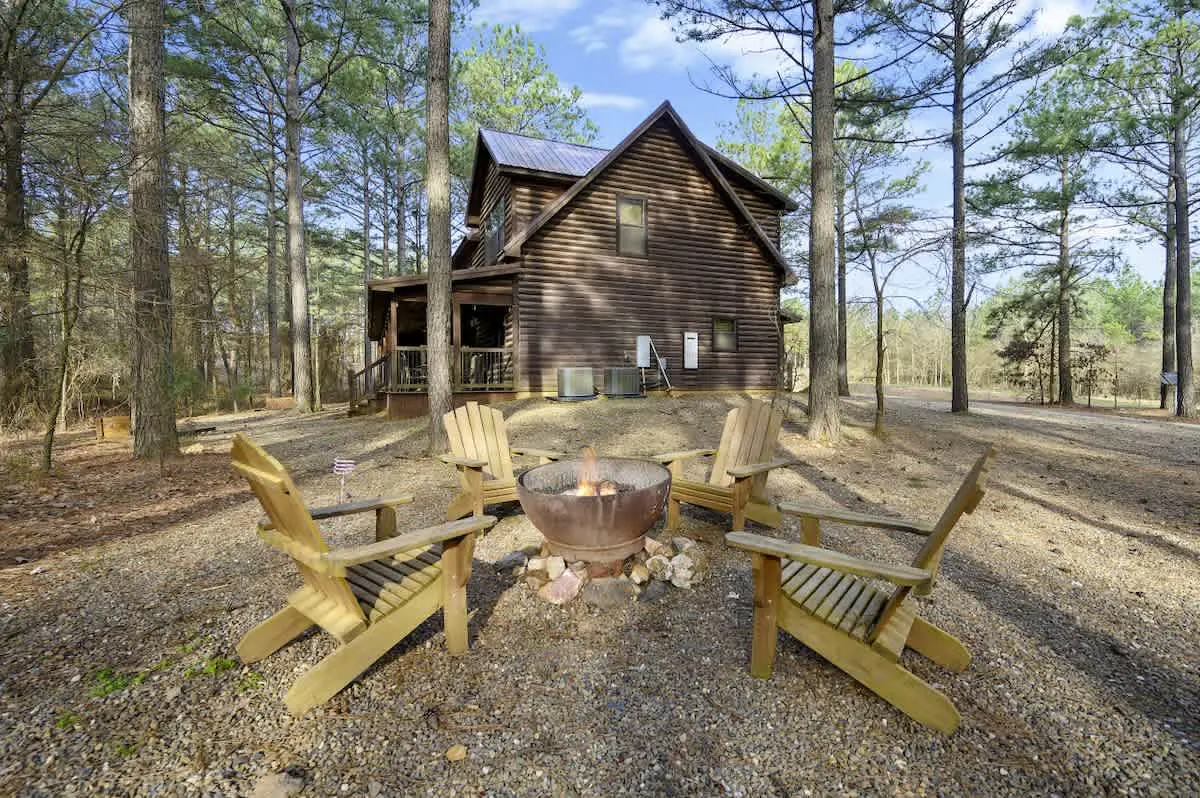 Luxury Rustic Cabin • Hot Tub & Spa • Fire Pit
