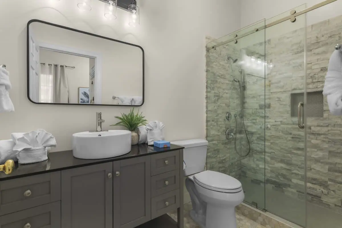 Rosemary Pearl | Free Beach Shuttle & Pool