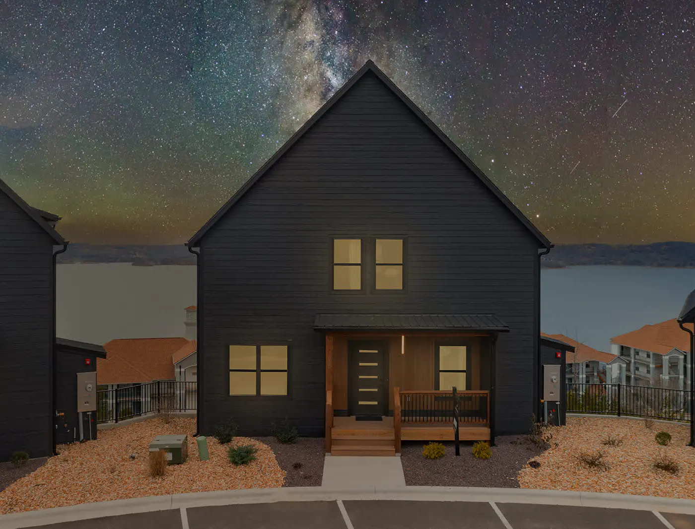 Lakefront Luxury 9BR Retreat—Pools & Hot Tub