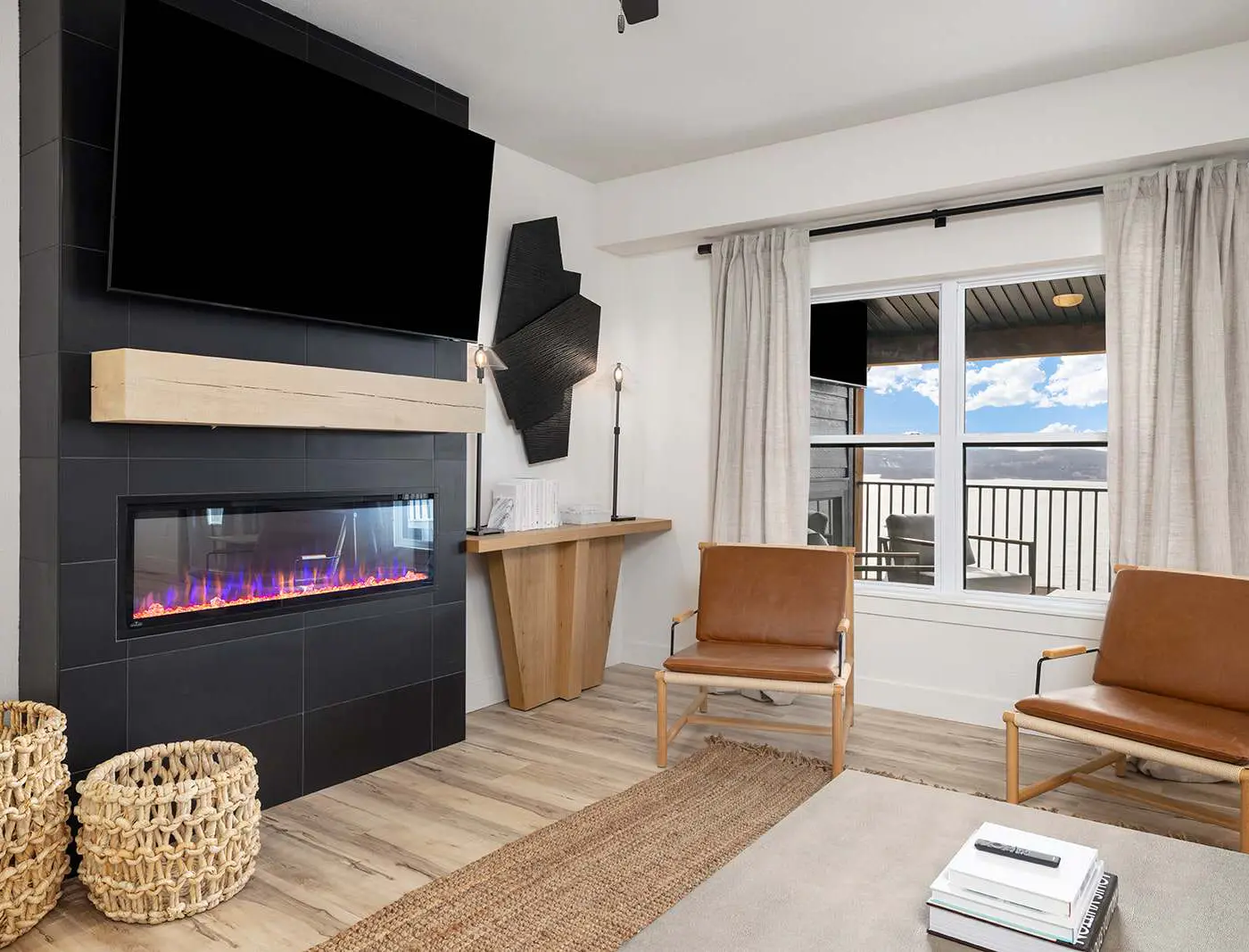 Sleeps 24 Lakefront - Arcades - 2Pools - Hot Tub 