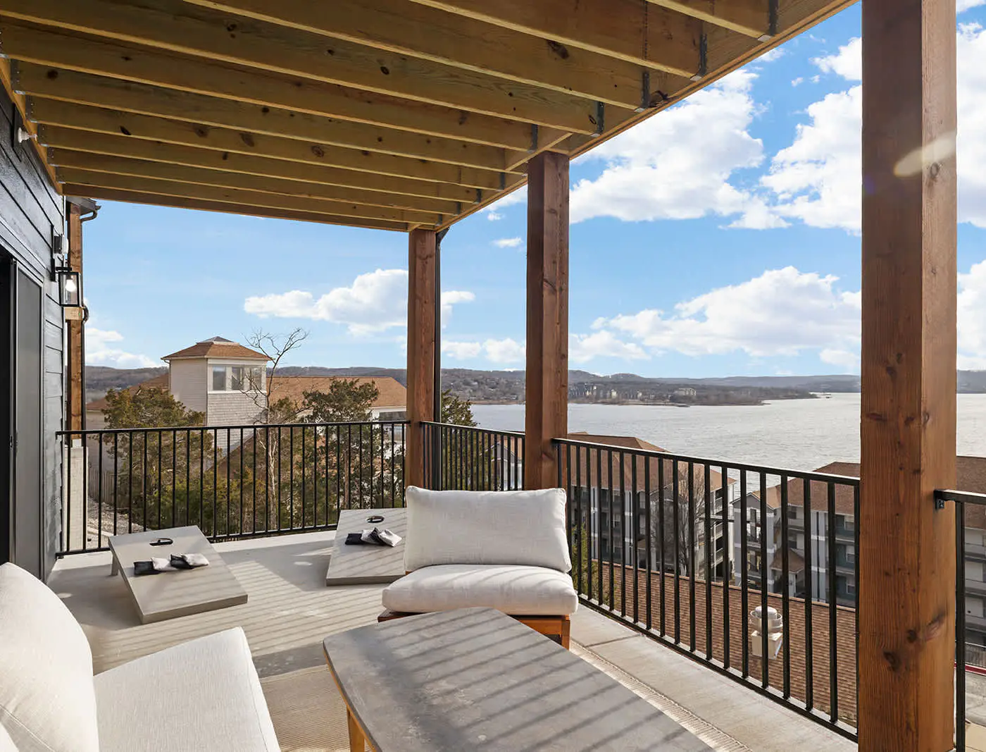 Sleeps 24 Lakefront - Arcades - 2Pools - Hot Tub 