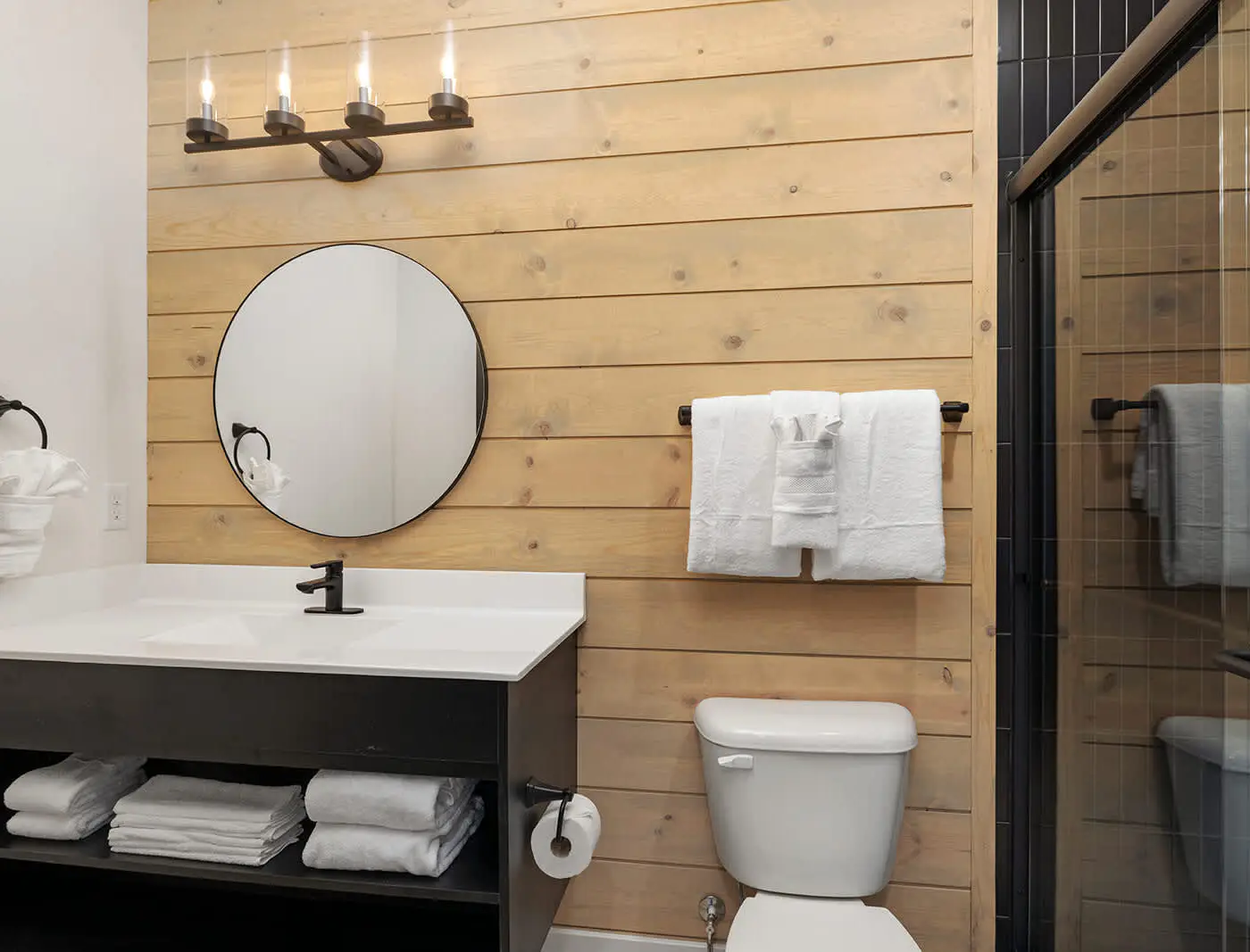 Sleeps 24 Lakefront - Arcades - 2Pools - Hot Tub 
