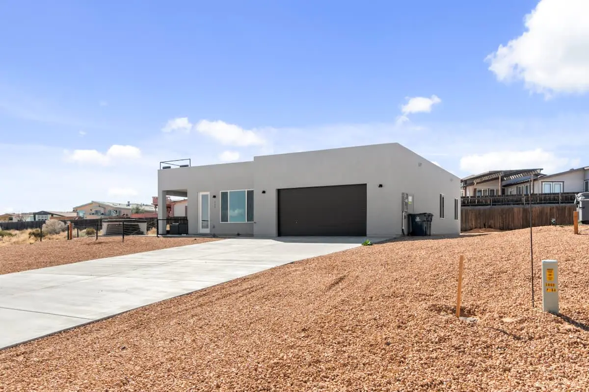Stargazer 4BR Desert Retreat | Hot Tub & Deck