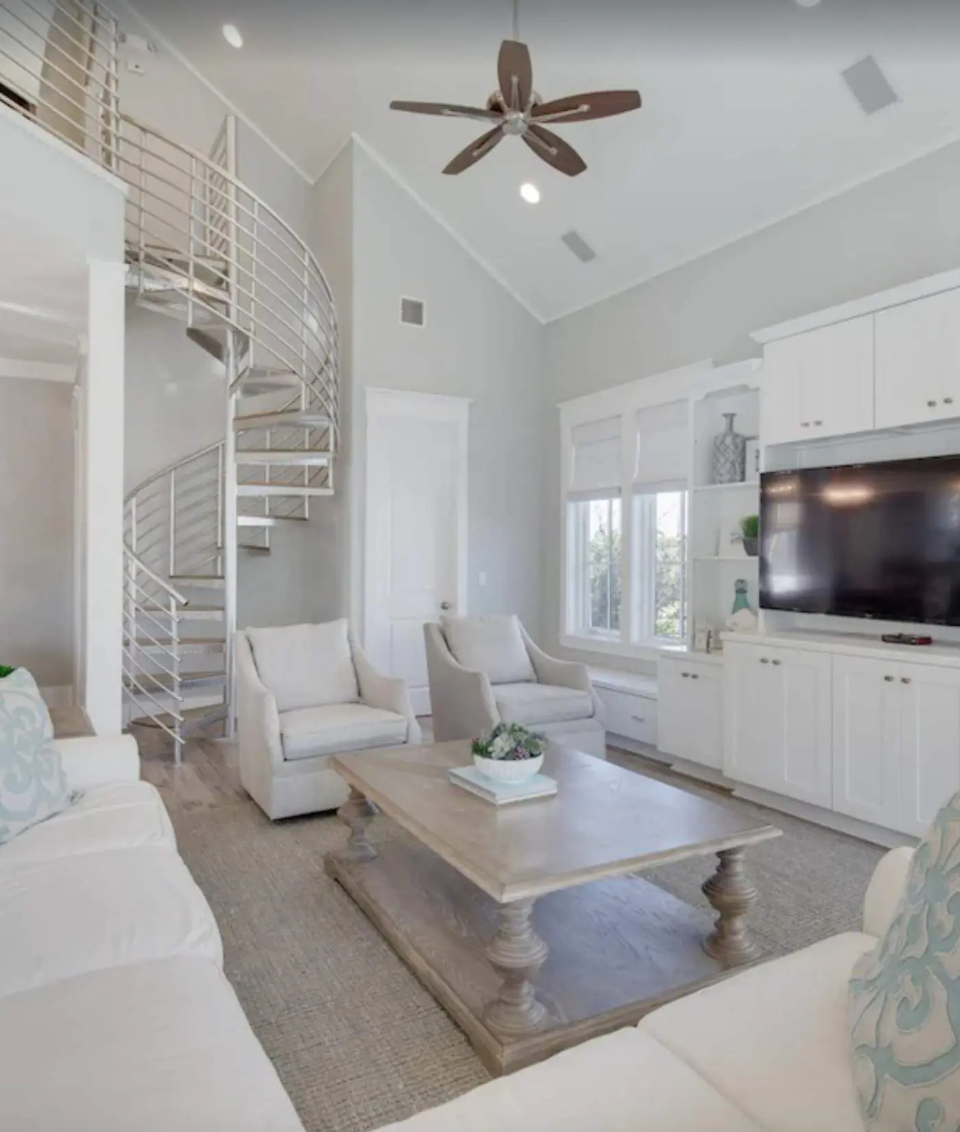  Luxury 6BR 30A Beachfront Villa + Pool + Bikes