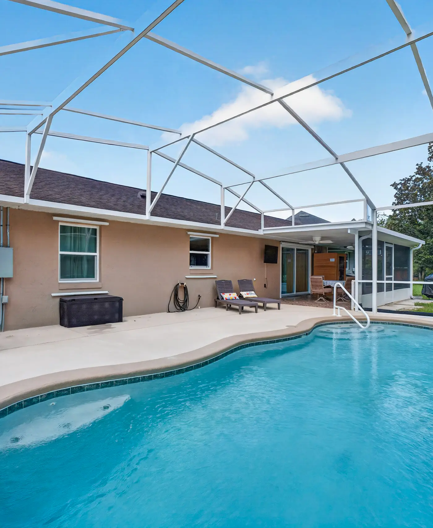 Shingle Creek Poolside Retreat