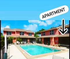 Spacious townhome w patio & shared pool